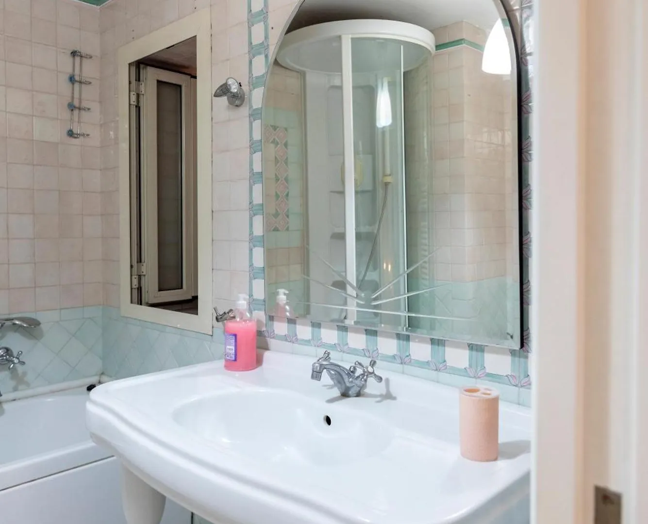 Napoli Centro, Dm Suites Italy