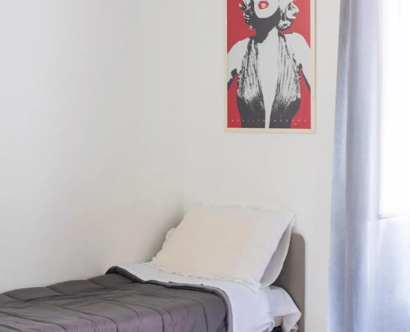 Napoli Centro, Dm Suites Naples