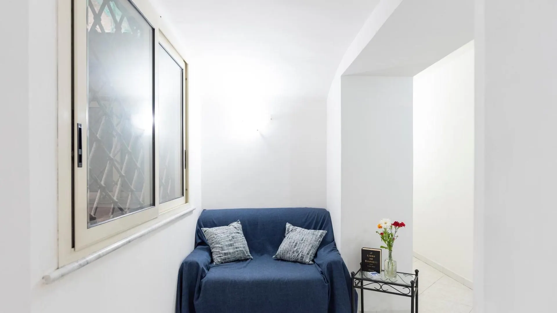 Napoli Centro, Dm Suites Naples