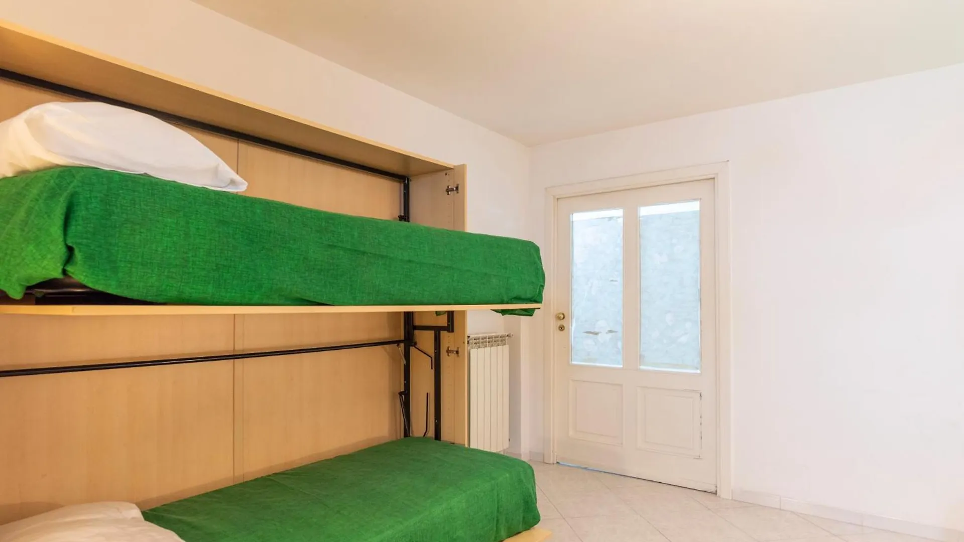 Napoli Centro, Dm Suites 意大利